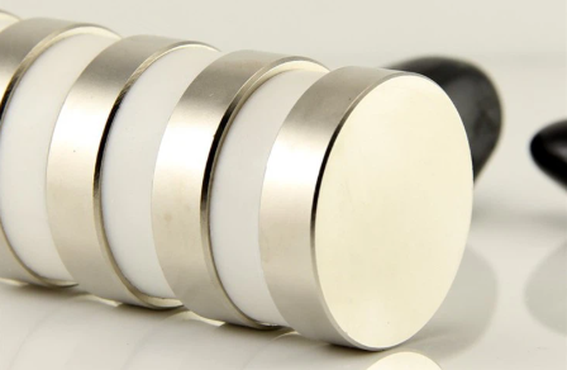 N52 Strong Nickel Plated Neodymium Disc Magnet 20mm X 5mm For DIY Crafts & Sensors Supplier N52 Strong Nickel Plated Neodymium Disc Magnet 20mm X 5mm For DIY Crafts & Sensors Supplier